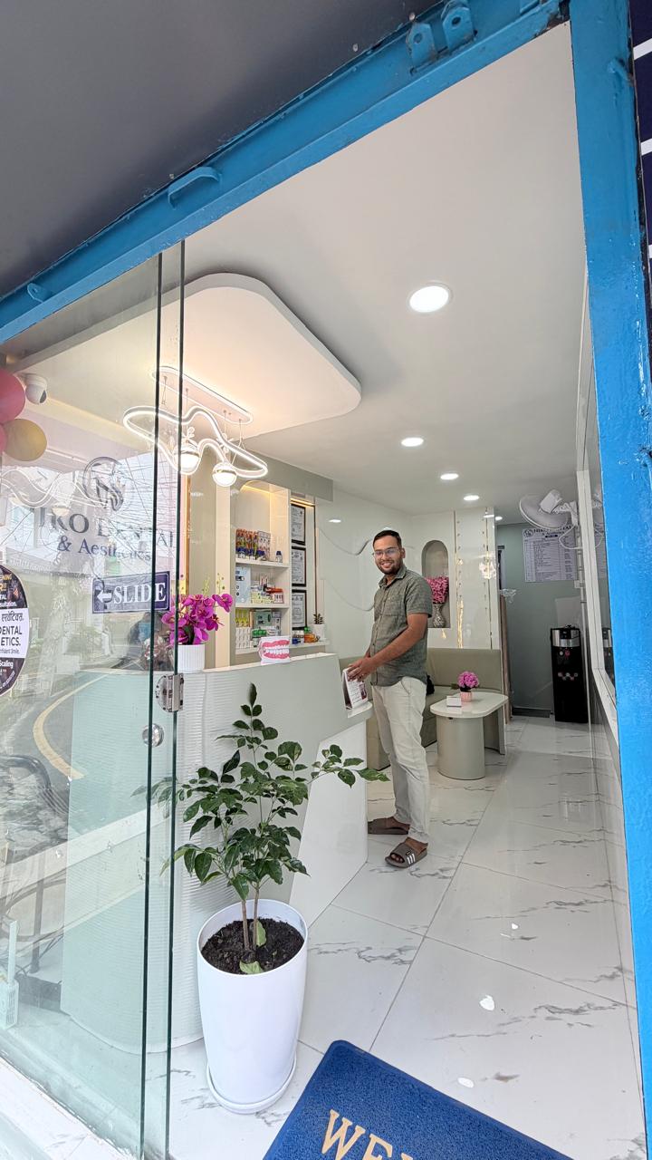 Doctor consulting